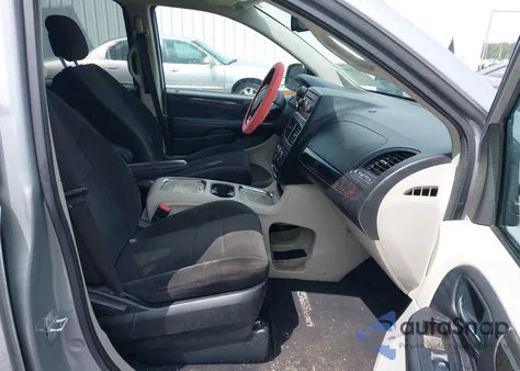 2013 Dodge Grand Caravan Sxt z USA, uszkodzony, nr VIN 2C4RDGCG9DR755754